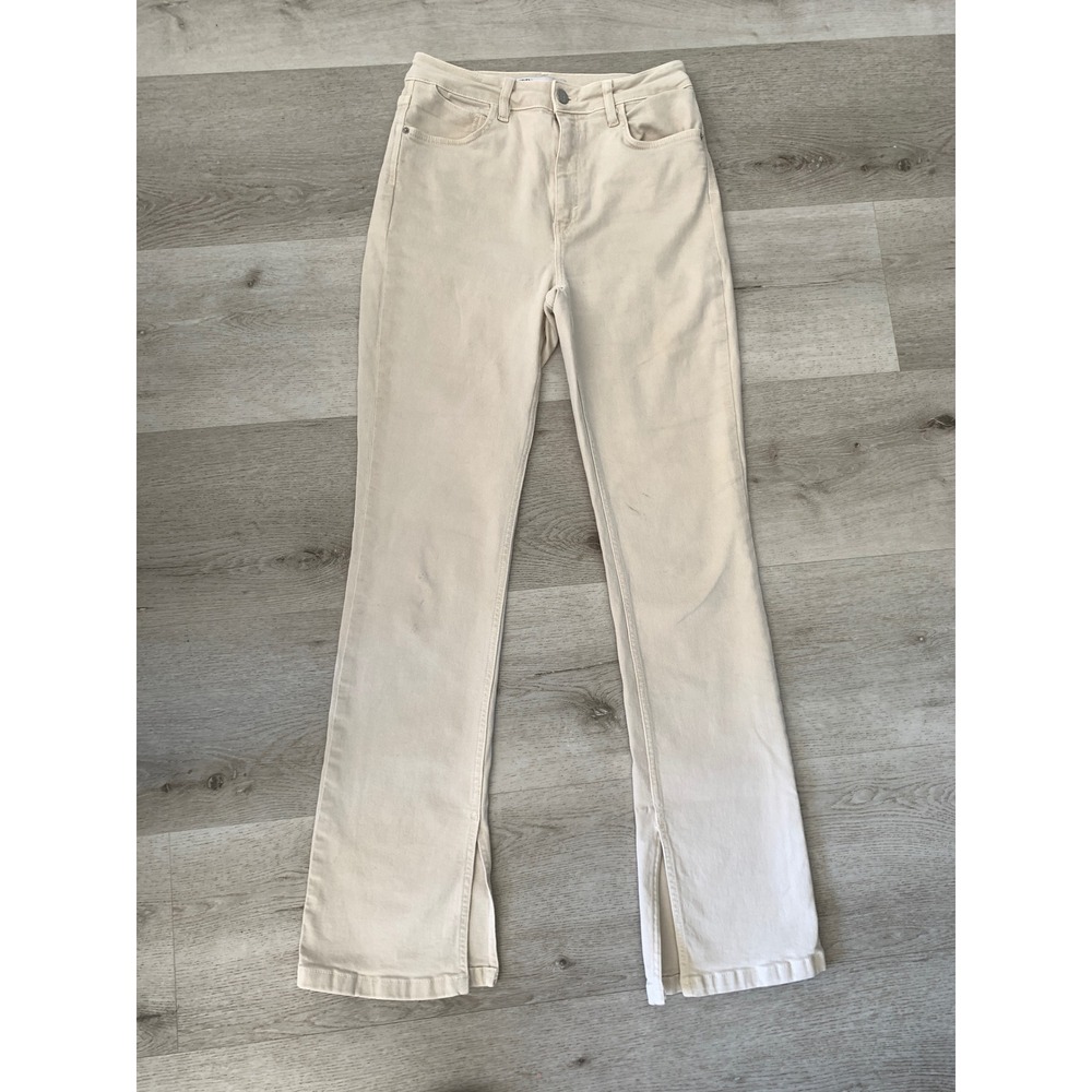 Zara High Rise Slim Flare Side Slit Jeans Cream‎ Off-White Size 6 MEX 28